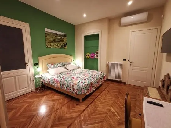 Deluxe Tek Büyük veya İki Ayrı Yataklı Oda (Langhe)