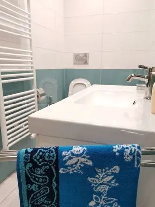 Deluxe Tek Büyük veya İki Ayrı Yataklı Oda (Langhe)