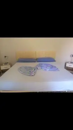 Tek Büyük Yataklı Oda, Ortak Banyo