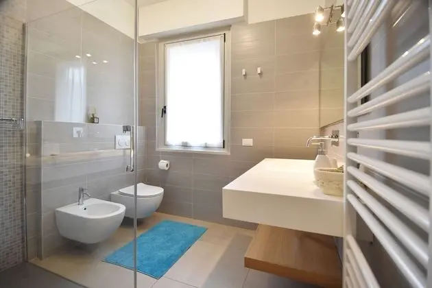 Romantic Oda, Sigara İçilmez, Banyolu/Duşlu