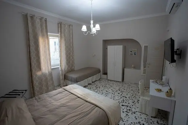 Comfort Tek Büyük Yataklı Oda