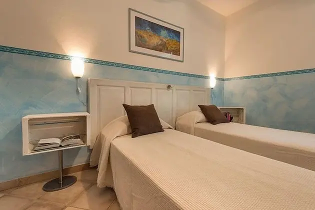 Tek Büyük veya İki Ayrı Yataklı Oda, Zemin Kat (Mirtillo - external bathroom)