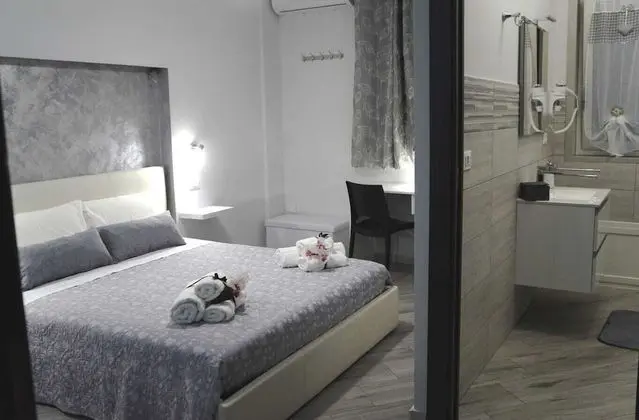 Deluxe Tek Büyük Yataklı Oda (N.2)