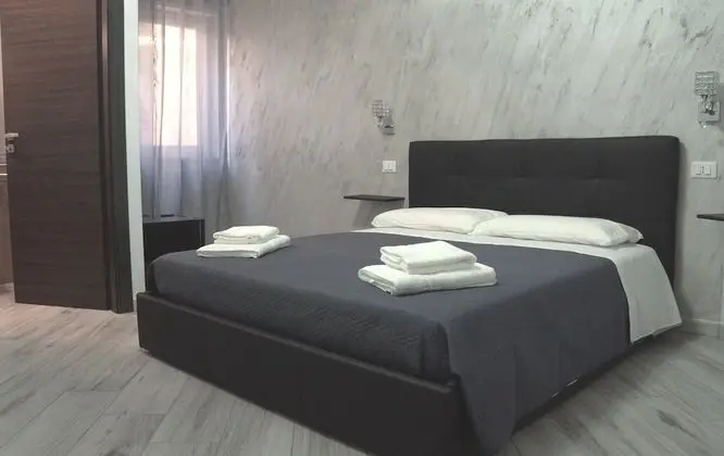Deluxe Tek Büyük Yataklı Oda (N.3)
