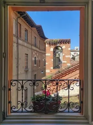 Tek Büyük veya İki Ayrı Yataklı Oda, Şehir Manzaralı