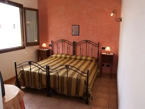 Comfort Tek Büyük veya İki Ayrı Yataklı Oda