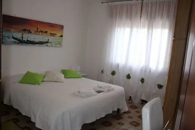 Standard Tek Büyük Yataklı Oda, Ortak Banyo