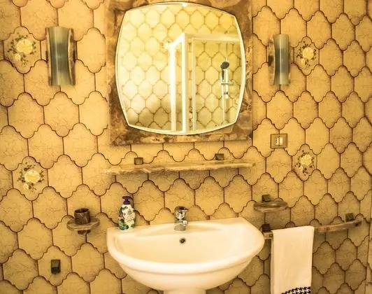 Standard Tek Büyük Yataklı Oda, Ortak Banyo