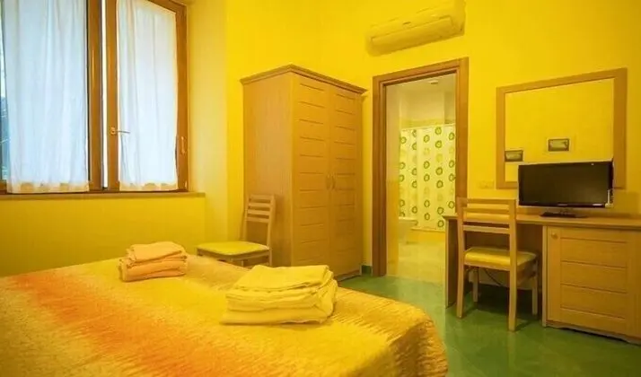 Tek Büyük Yataklı Oda (Limone)