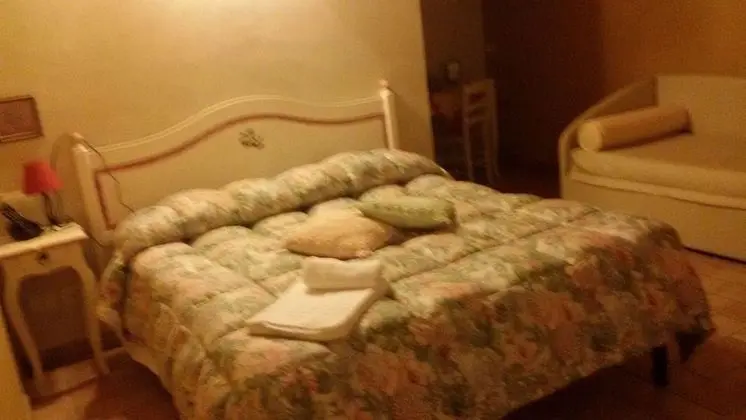 Üç Kişilik Oda, Birden Çok Yatak