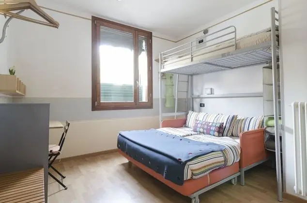Üç Kişilik Oda, Özel Banyo, Şehir Manzaralı