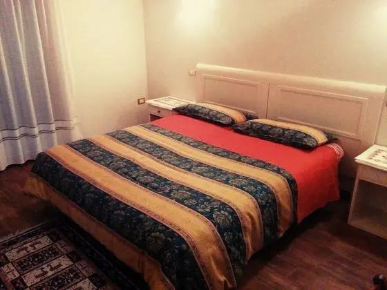 Tek Büyük veya İki Ayrı Yataklı Oda