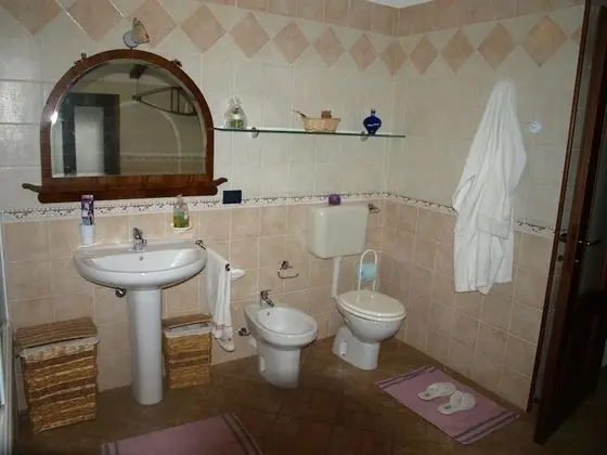 Tek Büyük Yataklı Oda, Dağ Manzaralı