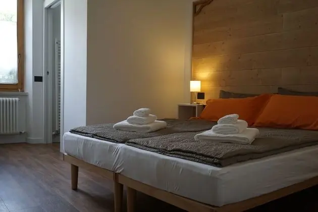 Üç Kişilik Oda, Banyolu/Duşlu (Ambra)