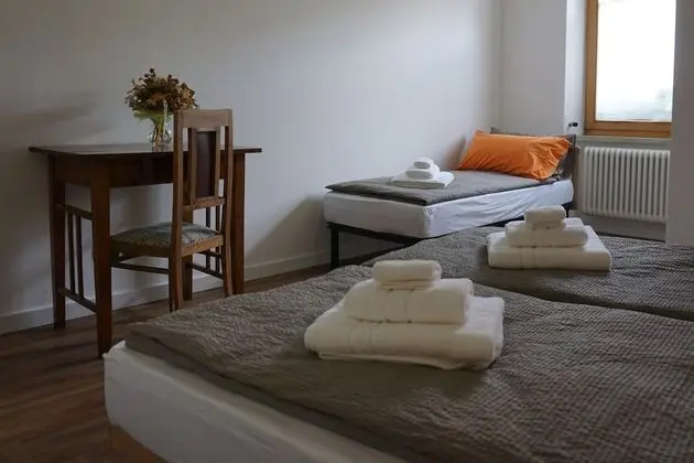 Üç Kişilik Oda, Banyolu/Duşlu (Ambra)