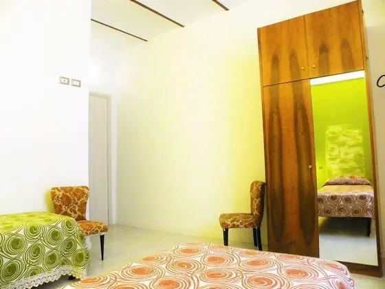 Tek Büyük veya İki Ayrı Yataklı Oda