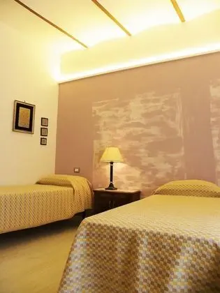 Tek Büyük veya İki Ayrı Yataklı Oda, Teras