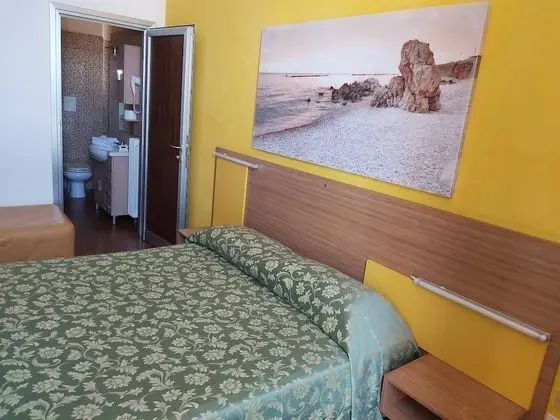 Tek Büyük Yataklı Oda