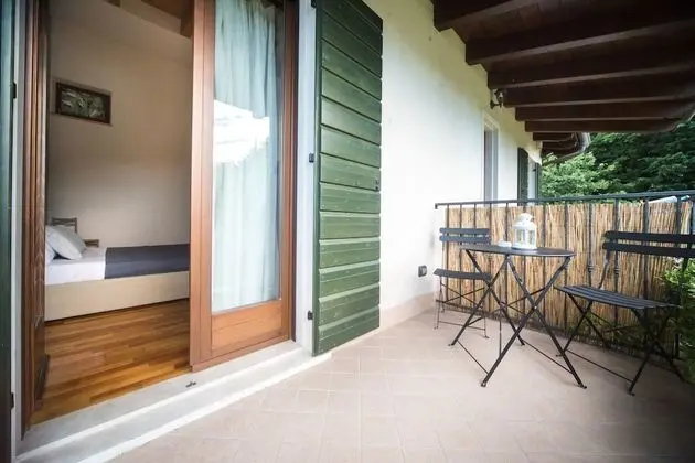 Family Oda, Göl Manzaralı (Edera)