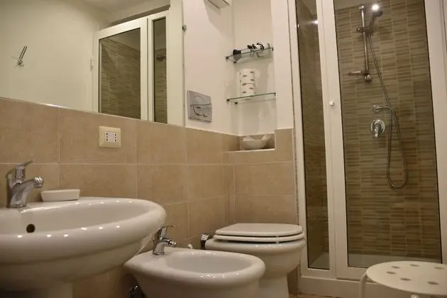Luxury Süit, Banyolu/Duşlu
