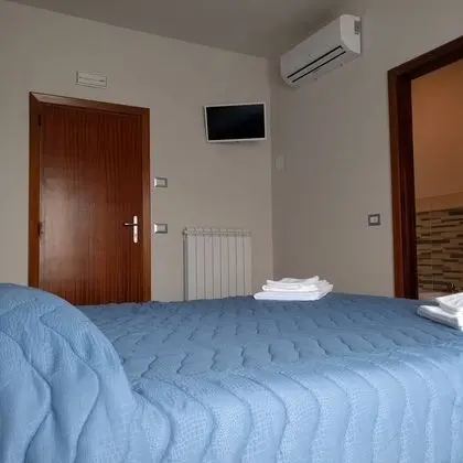 Tek Büyük Yataklı Oda, 1 Çift Kişilik Yatak, Balkon, Deniz Manzaralı