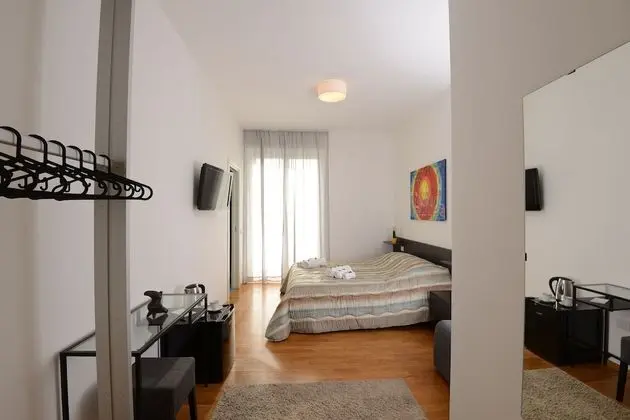 Deluxe Üç Kişilik Oda, Kısmi Deniz Manzaralı (Mares)