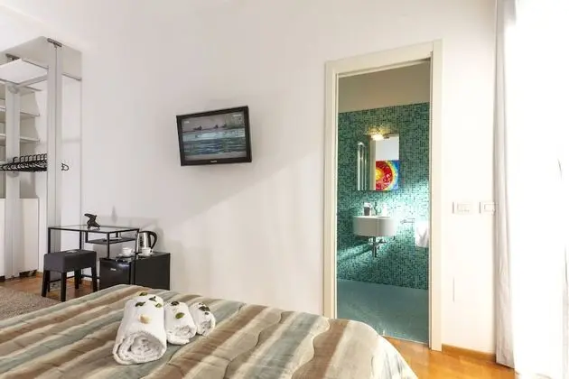 Deluxe Üç Kişilik Oda, Kısmi Deniz Manzaralı (Mares)