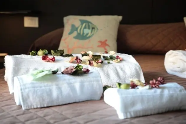 Deluxe Üç Kişilik Oda, Kısmi Deniz Manzaralı (Mares)