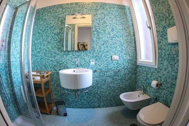 Deluxe Üç Kişilik Oda, Kısmi Deniz Manzaralı (Mares)