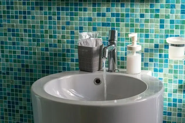 Deluxe Üç Kişilik Oda, Kısmi Deniz Manzaralı (Mares)