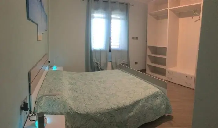 Tek Büyük veya İki Ayrı Yataklı Oda (Mare)