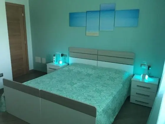 Tek Büyük veya İki Ayrı Yataklı Oda (Mare)