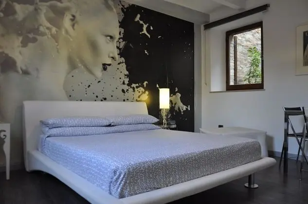 Üç Kişilik Oda, Şehir Manzaralı