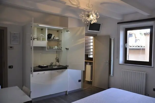 Üç Kişilik Oda, Şehir Manzaralı