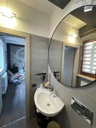 Üç Kişilik Oda, Şehir Manzaralı