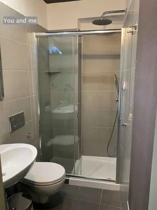 Üç Kişilik Oda, Şehir Manzaralı