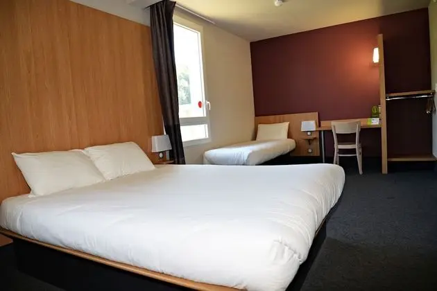 Dört Kişilik Oda, Sigara İçilmez