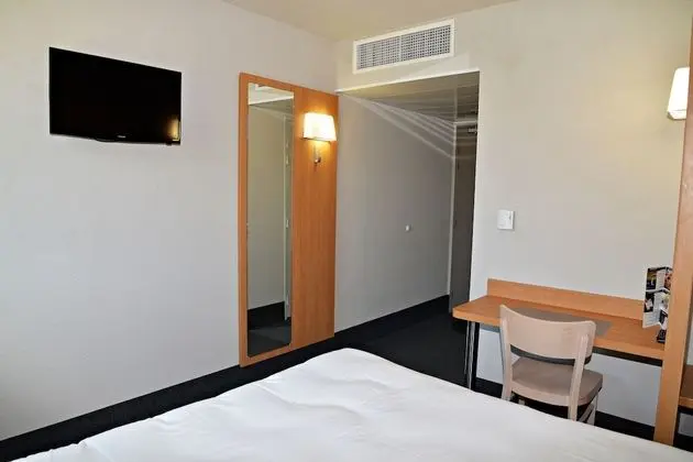 Tek Büyük Yataklı Oda, Sigara İçilmez