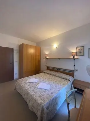 Tek Büyük veya İki Ayrı Yataklı Oda, Balkon
