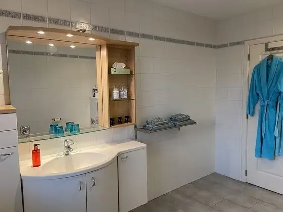 Superior Apart Daire, 1 En Büyük (King) Boy Yatak, Sigara İçilmez, Mutfak (Apartement Aline)