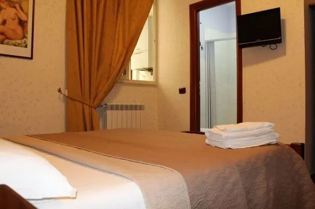 Tek Büyük veya İki Ayrı Yataklı Oda