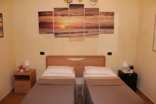 Tek Büyük veya İki Ayrı Yataklı Oda