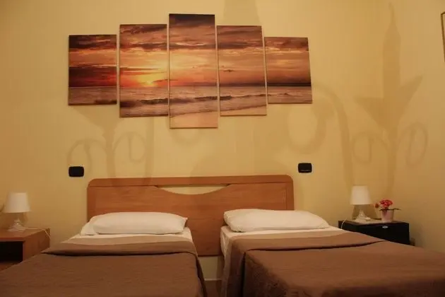 Tek Büyük veya İki Ayrı Yataklı Oda