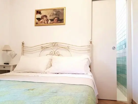 Economy Tek Büyük Yataklı Oda