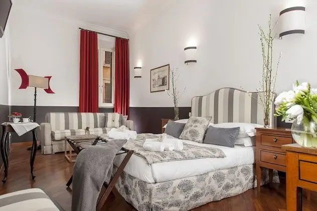 Comfort Tek Büyük Yataklı Oda