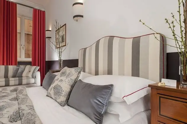 Comfort Tek Büyük Yataklı Oda