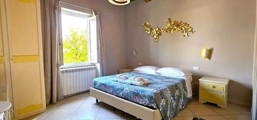 Tek Büyük Yataklı Oda