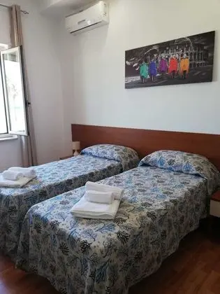 İki Ayrı Yataklı Oda, Deniz Manzaralı