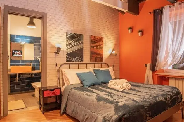 Premium Üç Kişilik Oda, Banyolu/Duşlu (Industrial)