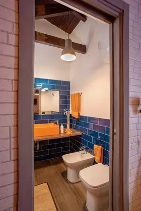 Premium Üç Kişilik Oda, Banyolu/Duşlu (Industrial)